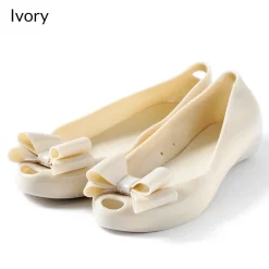 FLAPPER Ribbon Pumps