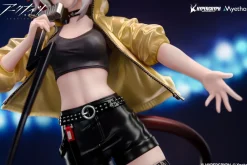 Gift+ Arknights W: CanNot Wait For Ver. 1/8 Scale Figure