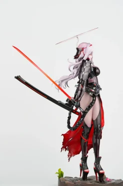 Goddess of Victory: Nikke Scarlet: Black Shadow 1/4 Scale Figure