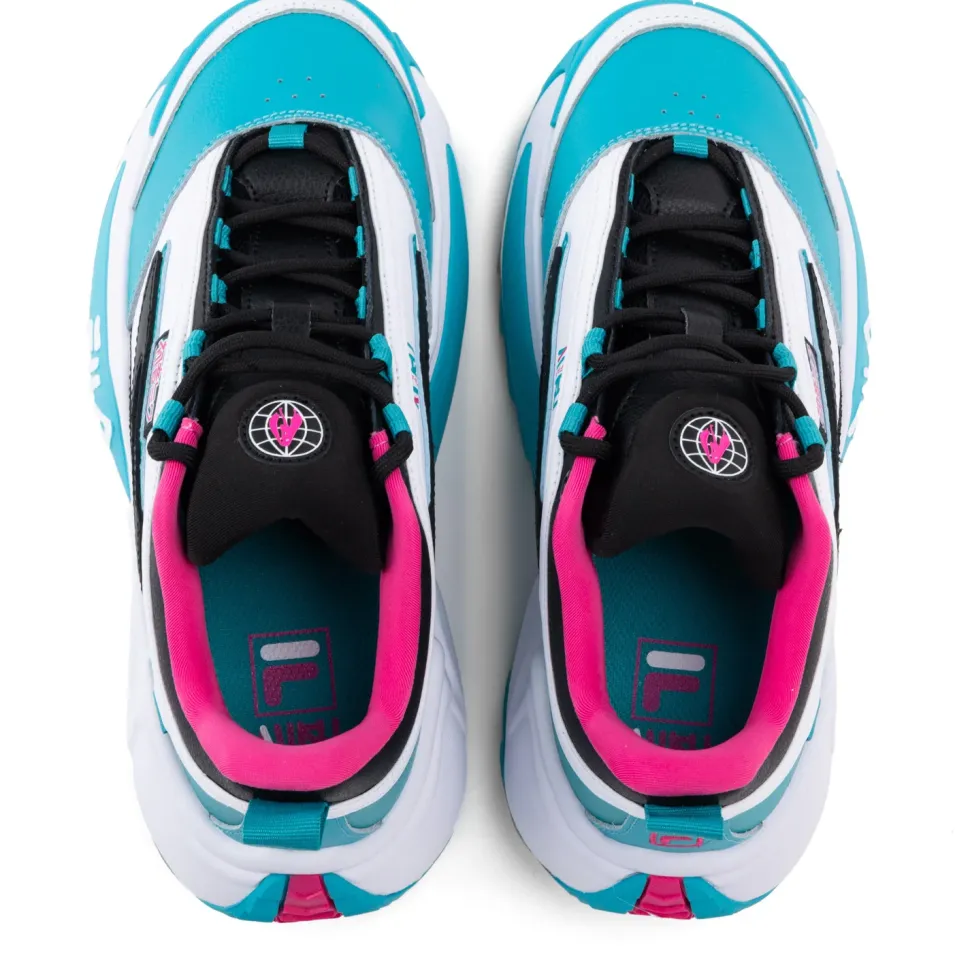 HATSUNE MIKU EXPO 10th Anniversary MV Model FILA x Hatsune Miku Twister
