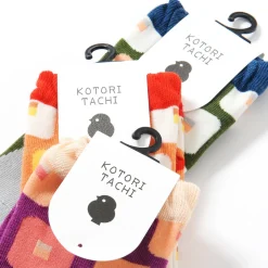 KOTORITACHI Java Sparrow Printed Socks (Square Pattern)
