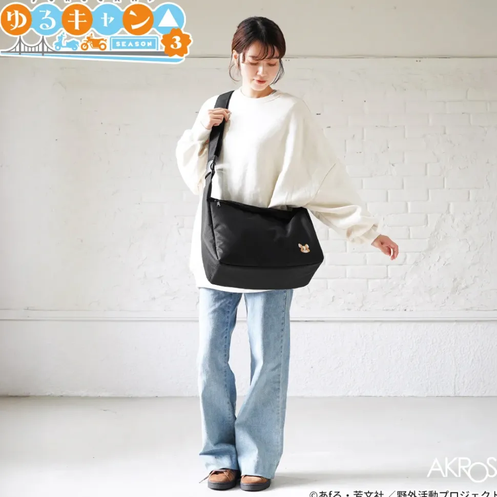 Laid-Back Camp Season 3 Ena Walking with Chikuwa Shoulder Bag