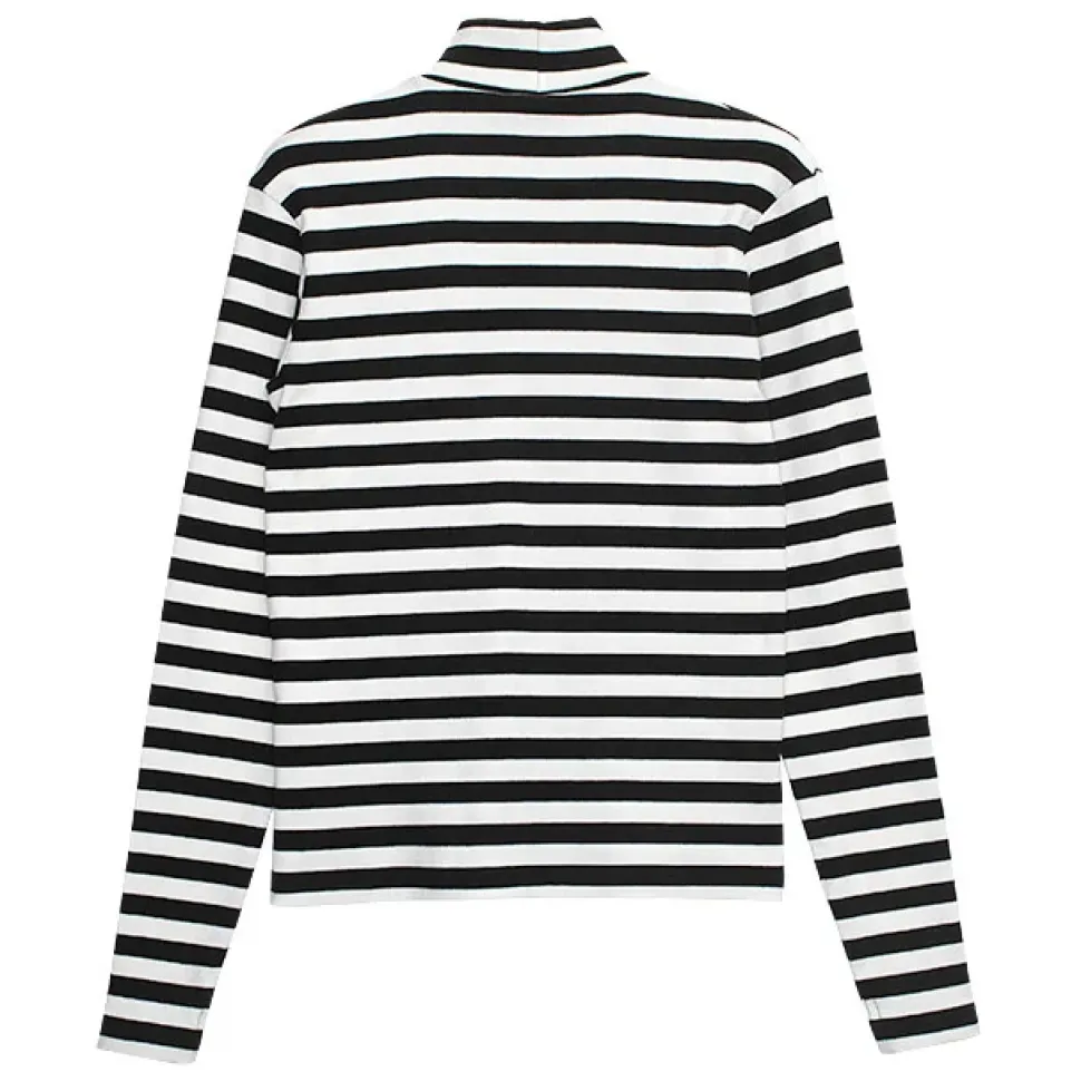 LISTEN FLAVOR Black Cat Studded Ribbed Top