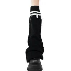 LISTEN FLAVOR Melty Line Knee-High Leg Warmers