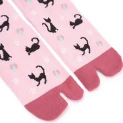 Nagomi Modern Japanese Cat Tabi Socks