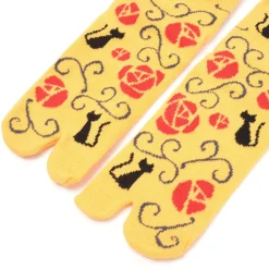 Nagomi Modern Japanese Cat Tabi Socks