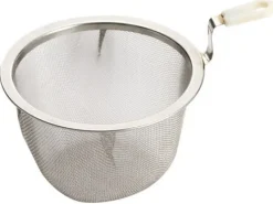 Nyanta Covered Tea Strainer Mug