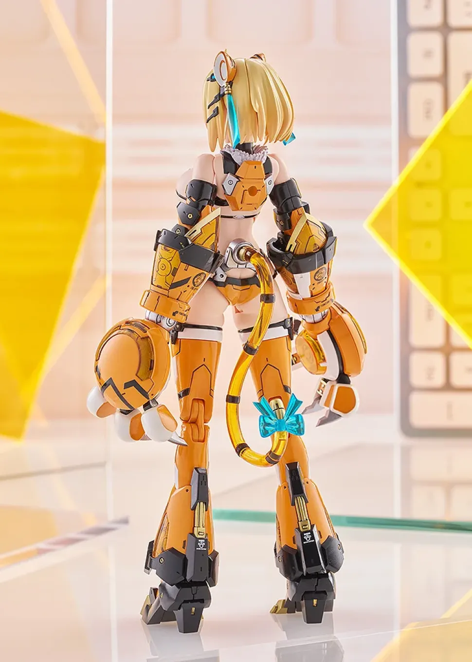 PLAMAX BP-02 Bunny Suit Planning Sophia F. Shirring: Tiger Armor Ver.