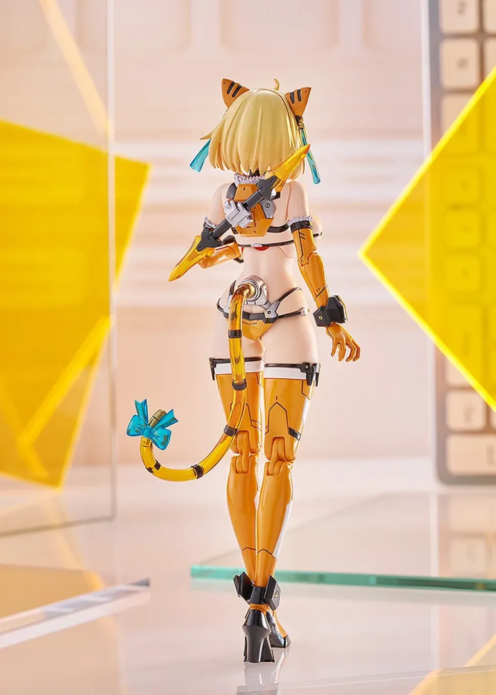 PLAMAX BP-02 Bunny Suit Planning Sophia F. Shirring: Tiger Armor Ver.