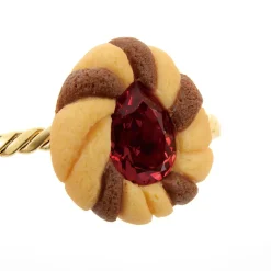 Q-pot. Jewel Cookie Strawberry Bangle
