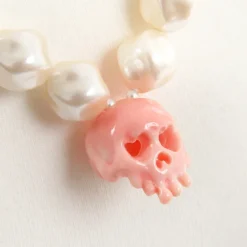 Q-pot. The Skull Fell in Love Pearl Necklace