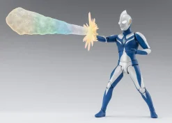 S.H.Figuarts Ultraman Cosmos Luna Mode