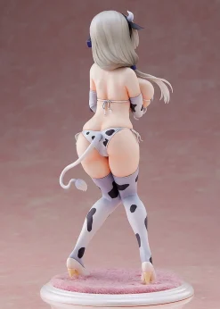 Uzaki-chan Wants to Hang Out! Tsuki Uzaki: Cow Bikini Ver. 1/7 Scale Figure (Re-run)