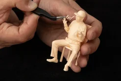 Wakuwaku-san 1/20 Scale Plastic Model Kit