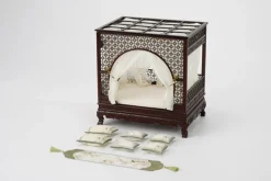 Yue Dong Chuang 1/12 Scale Wood Frame Bed Chinese Ancient Style Miniature